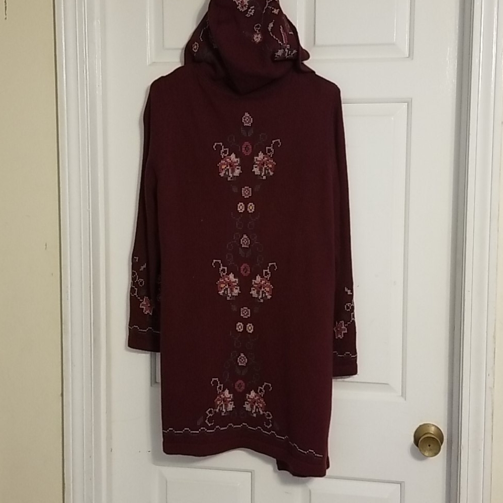 M burgundy embroidered cardigan - Picture 4 of 4